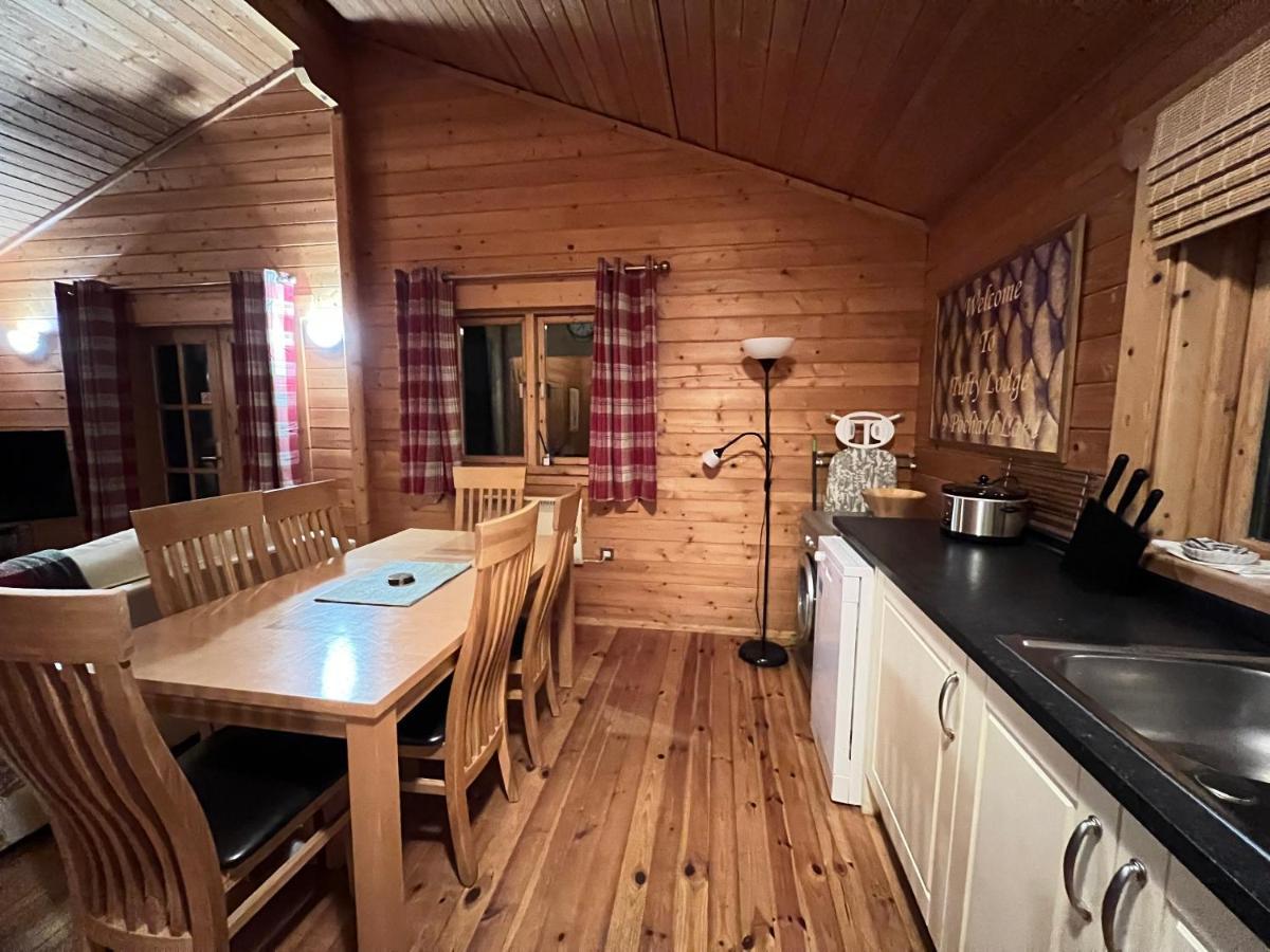 Tufty Lodge, Lake Pochard Lodge 9 South Cerney Dış mekan fotoğraf