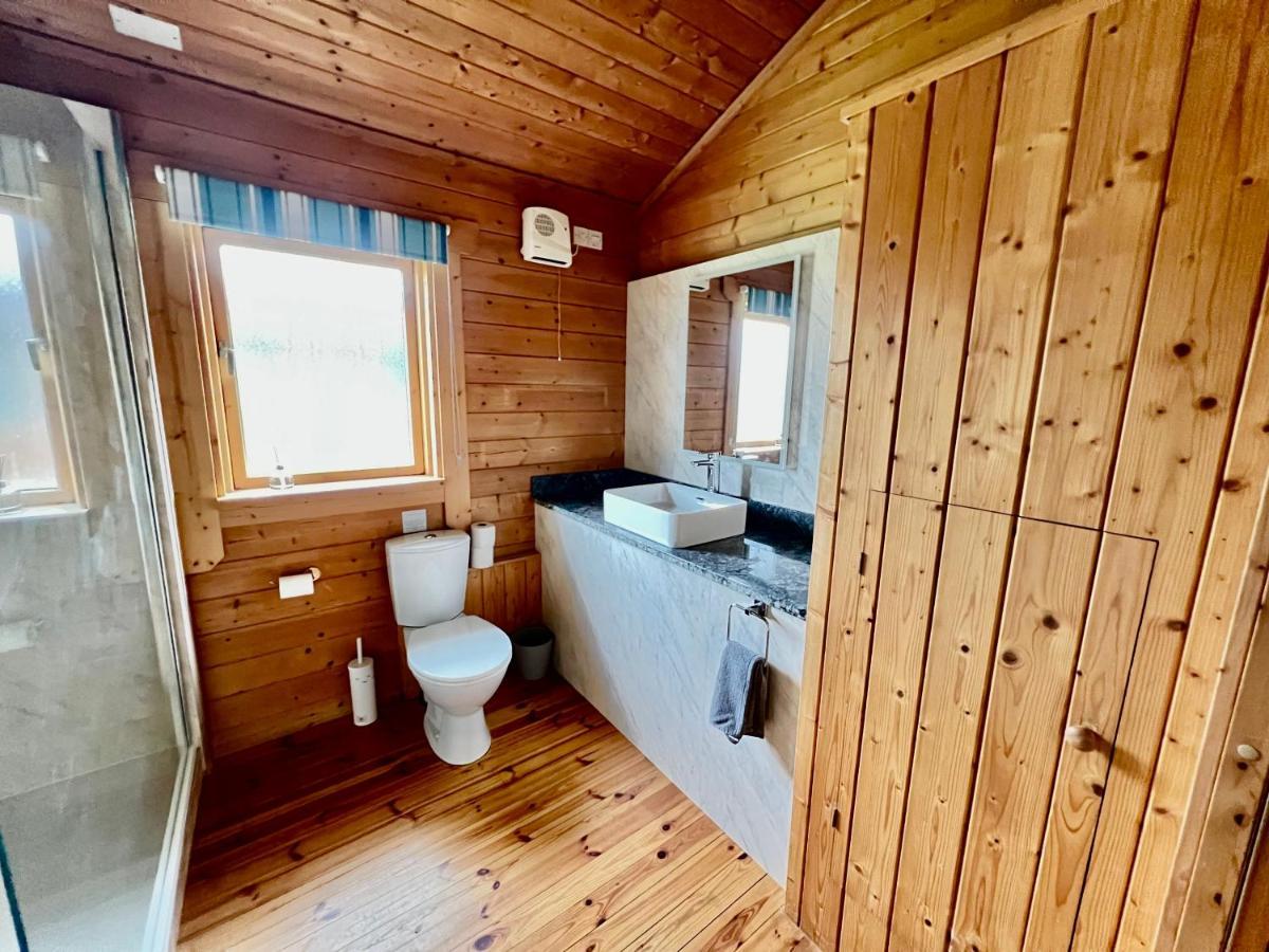 Tufty Lodge, Lake Pochard Lodge 9 South Cerney Dış mekan fotoğraf